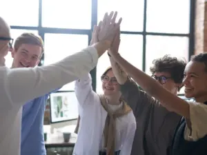 Peer-Group.webp